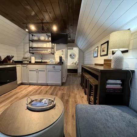 Keep it simple at this peaceful and centrally-located private haven.