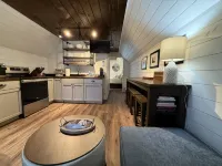 Keep it simple at this peaceful and centrally-located private haven.