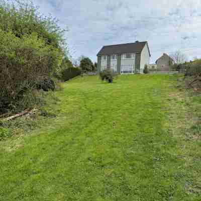 Peaceful oasis in the heart of New Ross town! Hotel Exterior