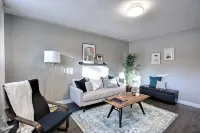 Historical Highlands Beautiful Modern Home - 방갈로
