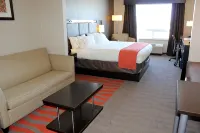 Chateau Inn & Suites Bonnyville - Parkplatz
