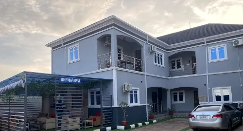 Geoworld Apartments & Suites - Apartments