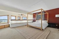 The Lakehouse: Pool, Theater, Game Room, Lakefront - Boutique