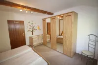 Cozy, comfortably furnished apartment for up to 7 people with balcony - balcony