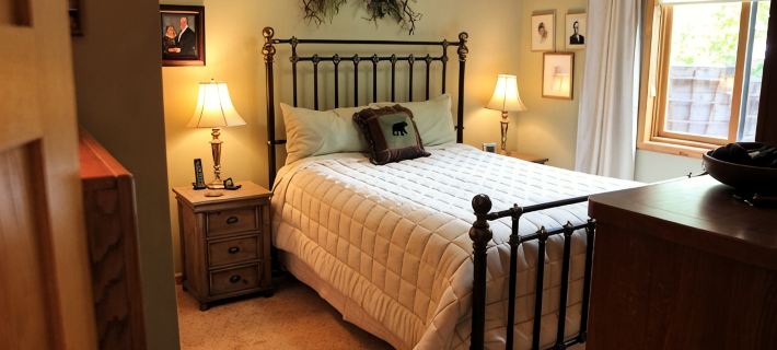 Woodland Trails Cabin on 130 acres with wildlife and miles of private trails Hotels in Pine County