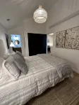 The Sprout  - gas fire-pit, grilling staton, hot tub, close to shops & hiking - 4 étoiles