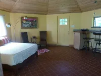 Cozy, Artistic Retreat Surrounded By Waterfalls, Orchards And Gardens - 3-Star