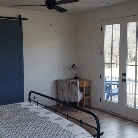 Quiet Retreat at Maplewood Hollow!
