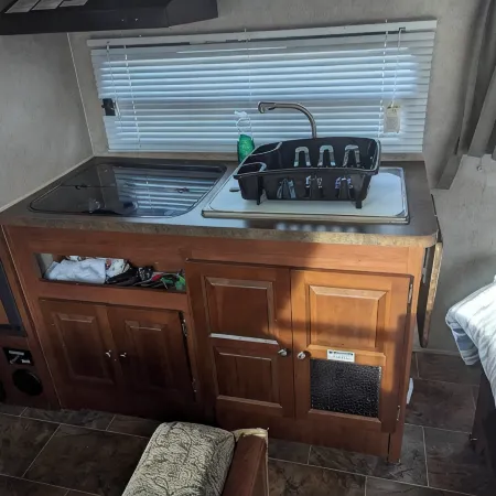 Cozy Glamping in Mentone, AL, Mini Lite RV