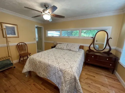 MOUNTAIN TOP RETREAT - STUNNING VIEWS! Hot tub, secluded, family friendly, 5BR! - Feriehus