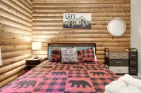 Private Hot Tub - Winter Woodland Setting - Charming Cabin - No Scary Roads - Alppimaja
