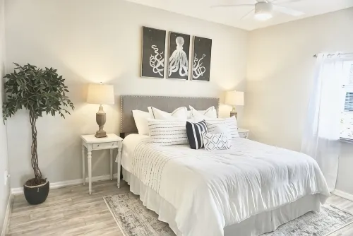 • The Coastal Haven • Walk To Beach! • REMODELED • - 수영장