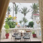 White & Yellow Castle Hotel and Resort - พร้อมอาหารเช้า
