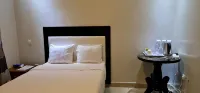 Traveller's Stay - Motels