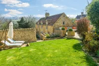 Gorgeous Stone Cottage in an Idyllic Picture Postcard Village. Parking/Garden - Wi-Fi