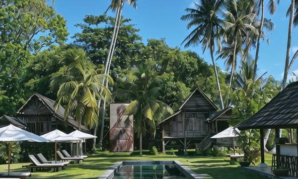 Bon Ton Antique Wooden Villas