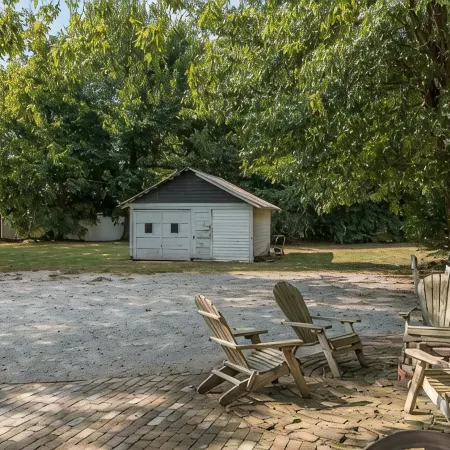 Gorgeous interior, walk to downtown, amazingly renovated historic 1901 house!