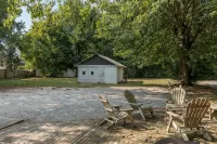 Gorgeous interior, walk to downtown, amazingly renovated historic 1901 house! - 4-Star