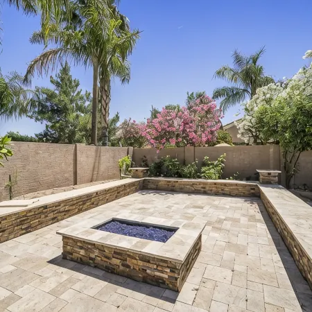 Amazing pool, arcade game and basktball game loft, pool table, 5 bedrooms