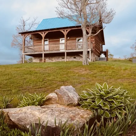 Blue Willow Cabin, high up on the hill with180 degree views.