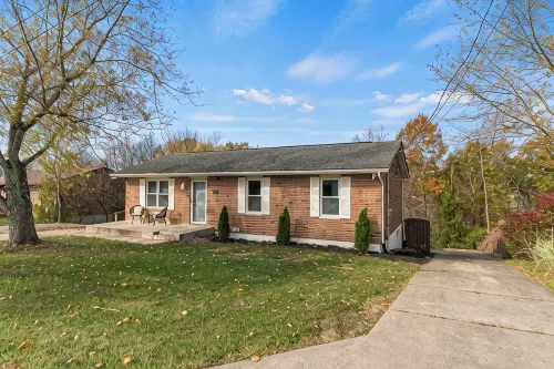 8 min to Ark, Playroom, Sleeps 12 on Quiet Street - 3-Star