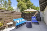 SoCal’s Tropical Paradise with Hot Tub - 3-Star