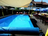 Janika Pension - Kolam Renang