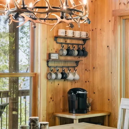 Family Cabin with all the views on Big Sandy