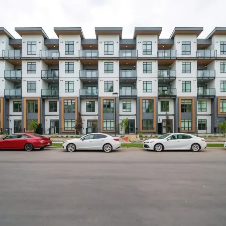 Bright 3BR 2BA Urban Condo | Convenient to King George SkyTrain