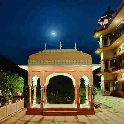 Umaid Palace - Luxury Resort Near Jaipur Close to Bhangarh & Chand Baori Stepwell Abhaneri Hotel Exterior