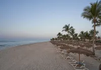 Private Pool Villa in Hawana Salalah — 5 min to the Beach - Villas
