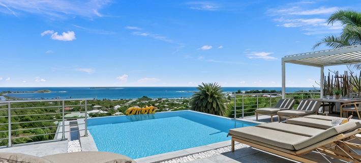 Villa Turquoze, an astonishing view on Orient Baie Hotels in Collectivity of Saint Martin