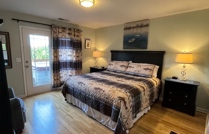 Lakeside Haven, Cottage#4, Pool, Hot Tub, Lake View