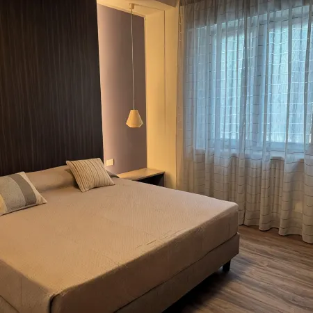 Blue Apartment - Verona & Lake