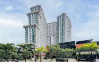 RedLiving Apartemen Easton Park Jatinangor - Rajes Room - Pools