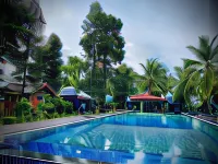 Moonshine Resort Chumphon - Beach