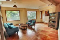 Hotel Rising Star with Garden with Private Parking Near to Mall Road