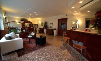 Hotel San Donnino - Housity