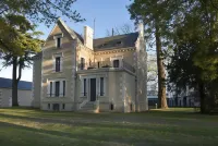 Domitys Le Château des Plans Hôtels à : Parthenay