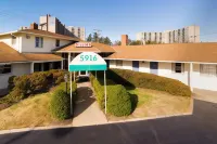 Budget Host Alexandria Hotels in Belle Haven