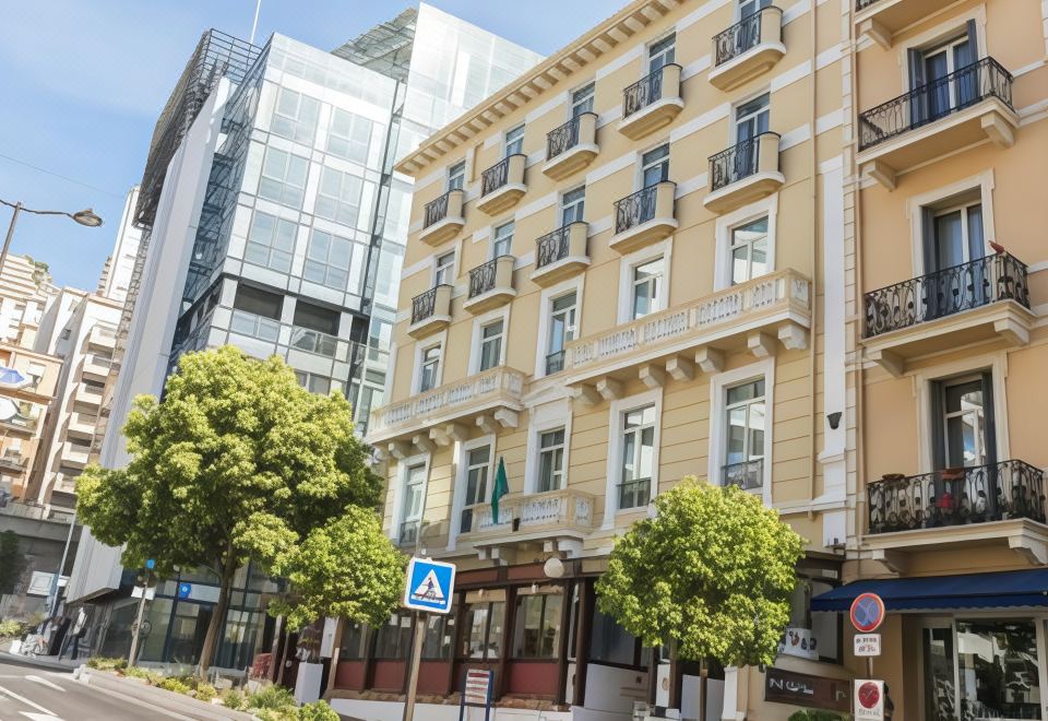 앰배서더-모나코