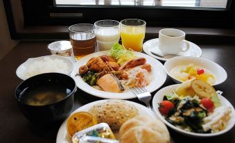 Hotel Route-Inn Takasaki Eki Nishiguchi - Housity