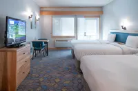 Tunnel Mountain Resort