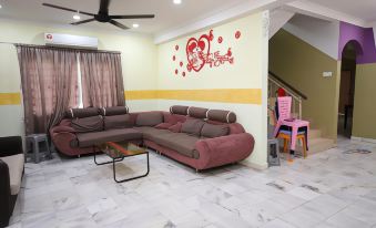 OYO Homes 90575 CK Bahau Homestay