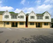 Rodeway Inn & Suites Hershey Hotels near Five Below