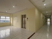 RedDoorz Apartment @ Dramaga Tower Hotels in Dramaga