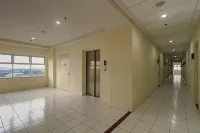 RedDoorz Apartment @ Dramaga Tower