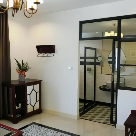 Bloom Boutique Hotel & Cafe