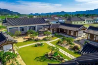 Hanok 1st Street Hotels in Gyeongju