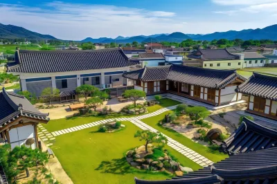 Hanok 1st Street Hotels in Gyeongju